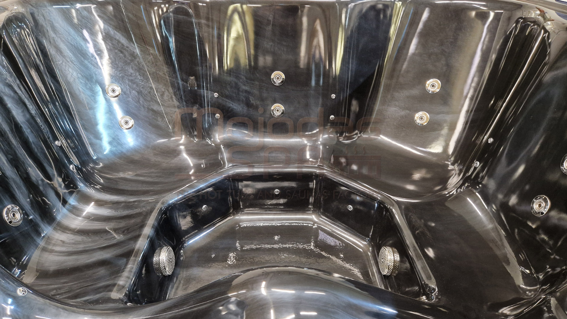 monaco-in-black-blackwpc-1